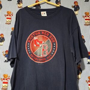 Vintage 90s Majestic Boston Red Sox Est 1901 MLB T Shirt Rubber Front Graphic